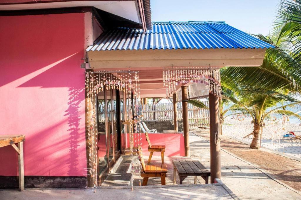 Oyo 797 Pink House Bungalow Koh Lanta Bagian luar foto