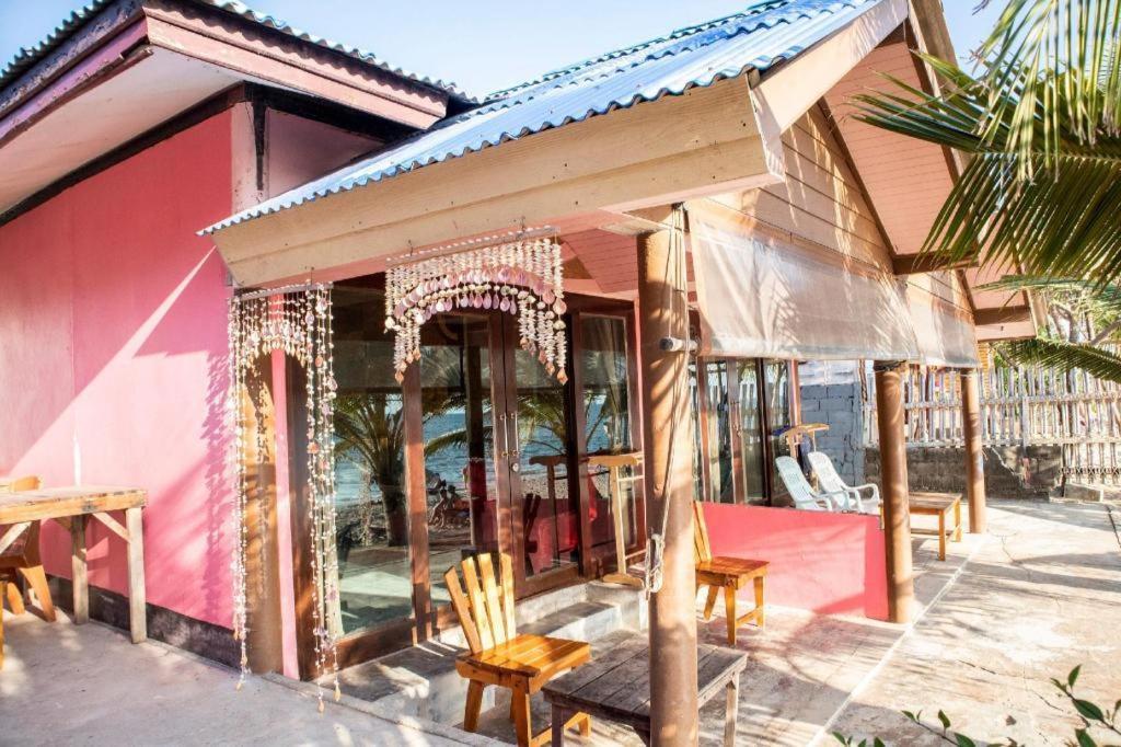 Oyo 797 Pink House Bungalow Koh Lanta Bagian luar foto