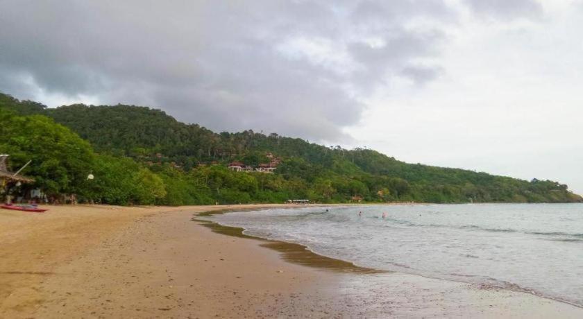 Oyo 797 Pink House Bungalow Koh Lanta Bagian luar foto