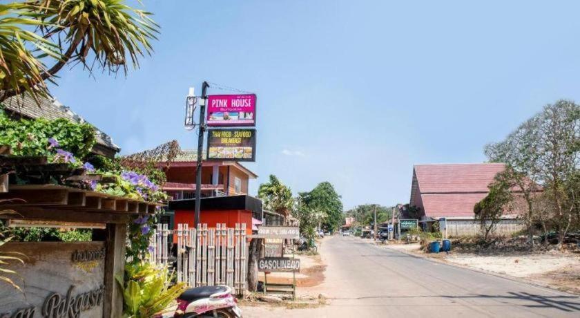 Oyo 797 Pink House Bungalow Koh Lanta Bagian luar foto