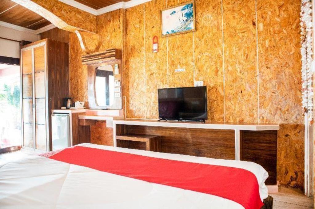 Oyo 797 Pink House Bungalow Koh Lanta Bagian luar foto