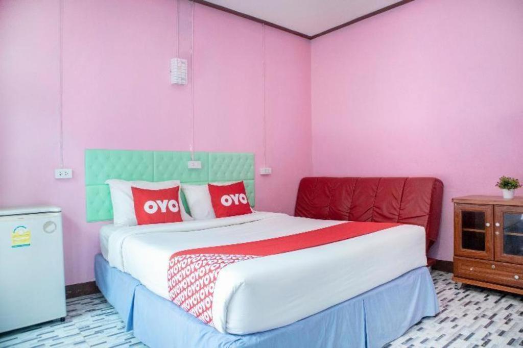 Oyo 797 Pink House Bungalow Koh Lanta Bagian luar foto