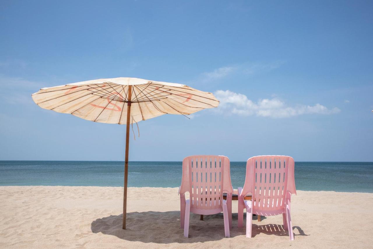 Oyo 797 Pink House Bungalow Koh Lanta Bagian luar foto