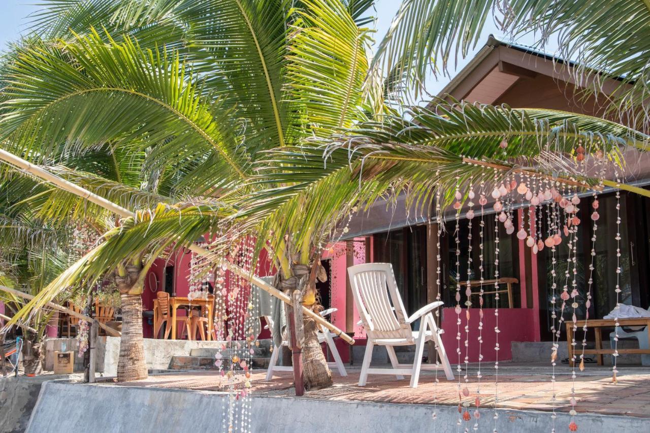 Oyo 797 Pink House Bungalow Koh Lanta Bagian luar foto